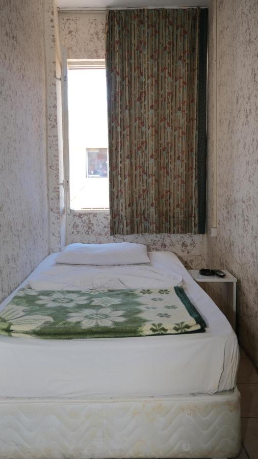 Aziz Pansiyon 3 Antalya Buitenkant foto