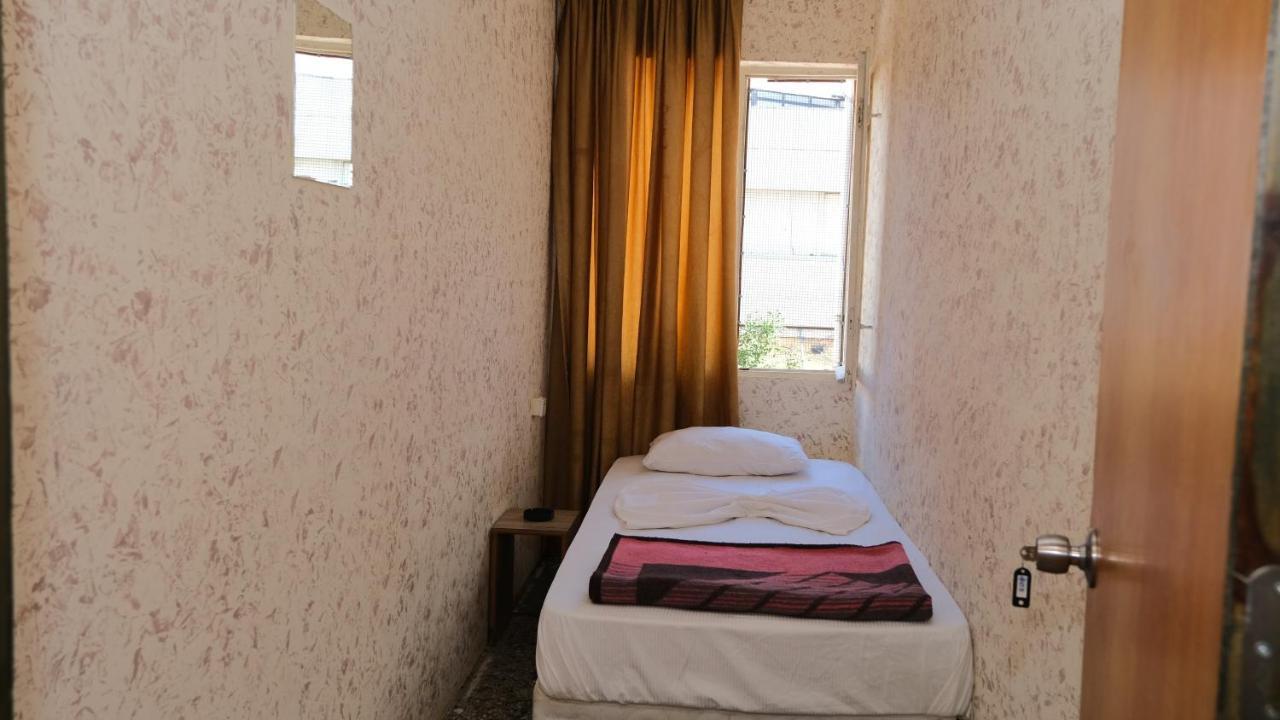 Aziz Pansiyon 3 Antalya Buitenkant foto