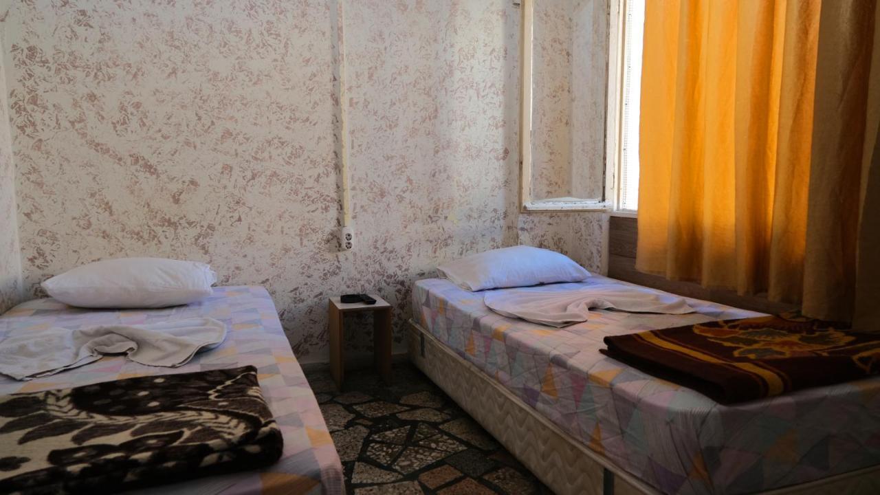 Aziz Pansiyon 3 Antalya Buitenkant foto