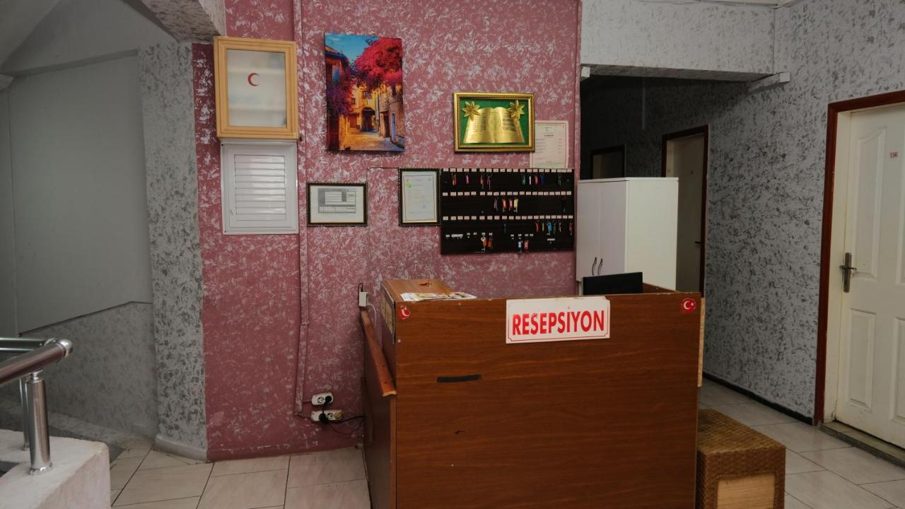 Aziz Pansiyon 3 Antalya Buitenkant foto