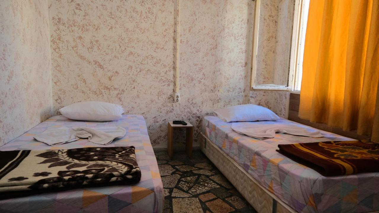 Aziz Pansiyon 3 Antalya Buitenkant foto